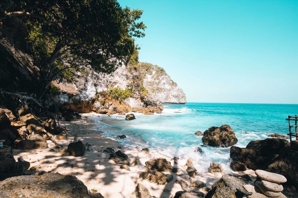 Nusa Penida Tembeling Beach Forest