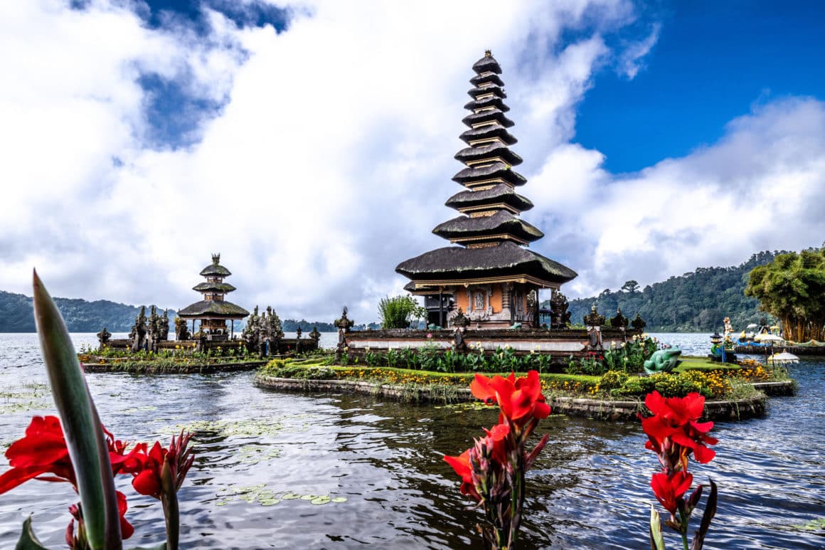 lovina-temple-Ulun-Danu