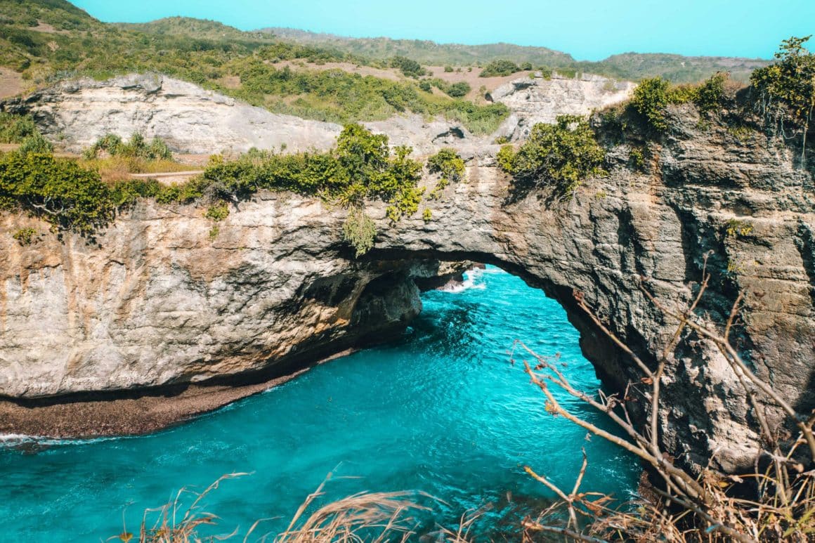 nusa penida broken beach